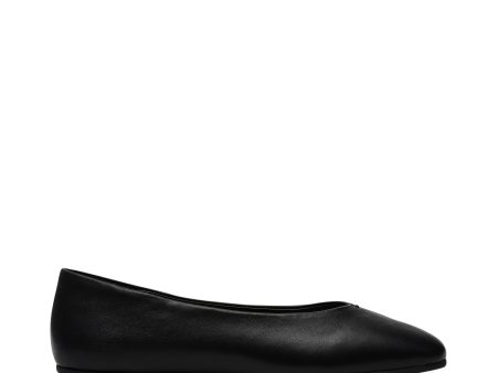 SLIQUE BLACK LEATHER FLATS For Sale